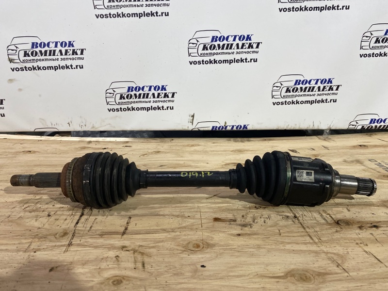 Привод Toyota Isis ANM15W 1AZ-FSE перед лев