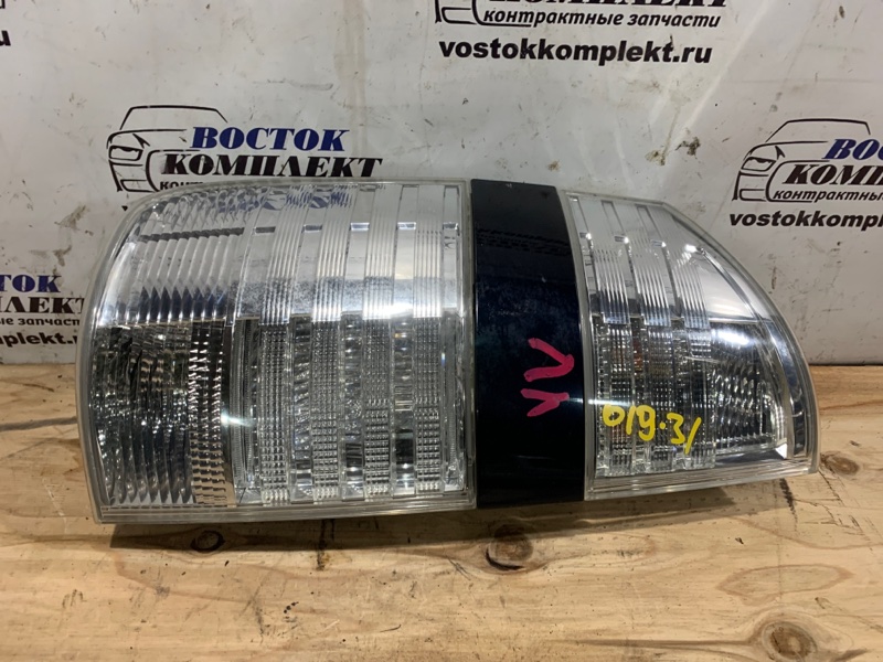 Фонарь стоп-сигнала Toyota Voxy 2006 AZR65G 1AZ-FSE зад лев