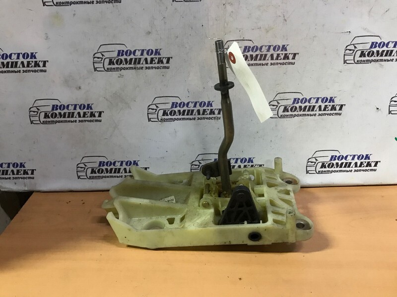 Рычаг переключения КПП Mazda Atenza GY3W L3-VE