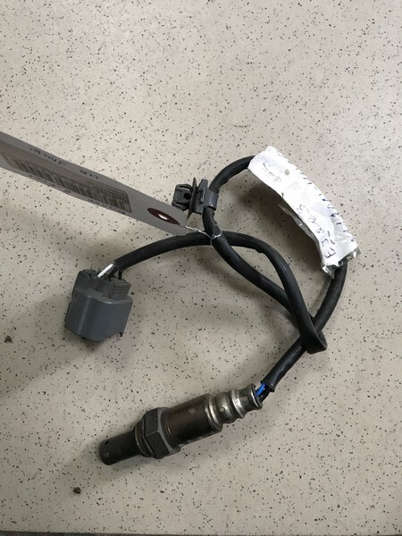 Датчик кислородный Subaru Legacy BP5 EJ203