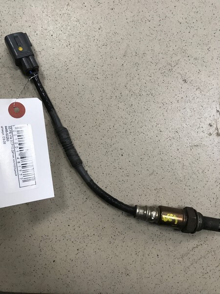 Датчик кислородный Toyota Vitz SCP10 1SZ-FE