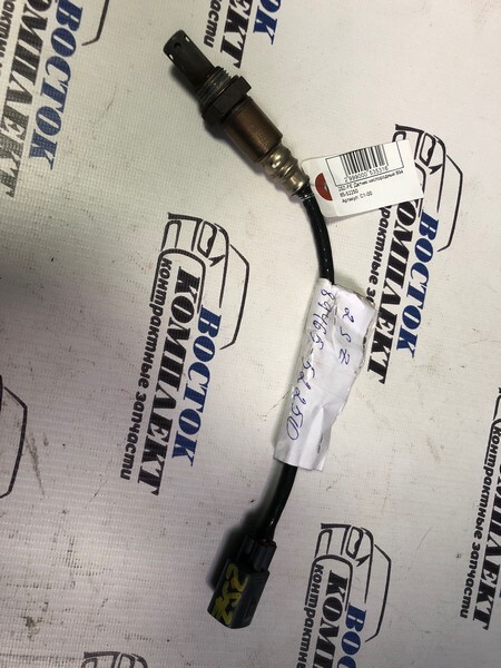 Датчик кислородный Toyota Belta SCP92 1SZ-FE