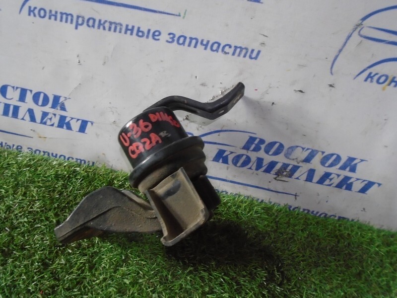 Подушка двигателя Mitsubishi Dingo CQ2A 4G15 перед прав