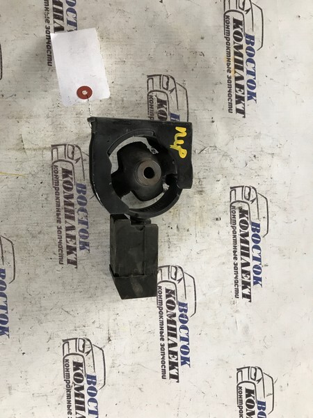 Подушка двигателя Toyota Noah AZR65 1AZ-FSE перед