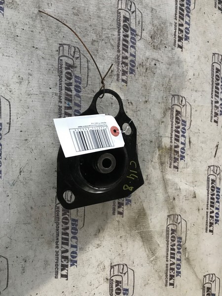 Подушка двигателя Toyota Prius NHW20 1NZ-FXE перед лев