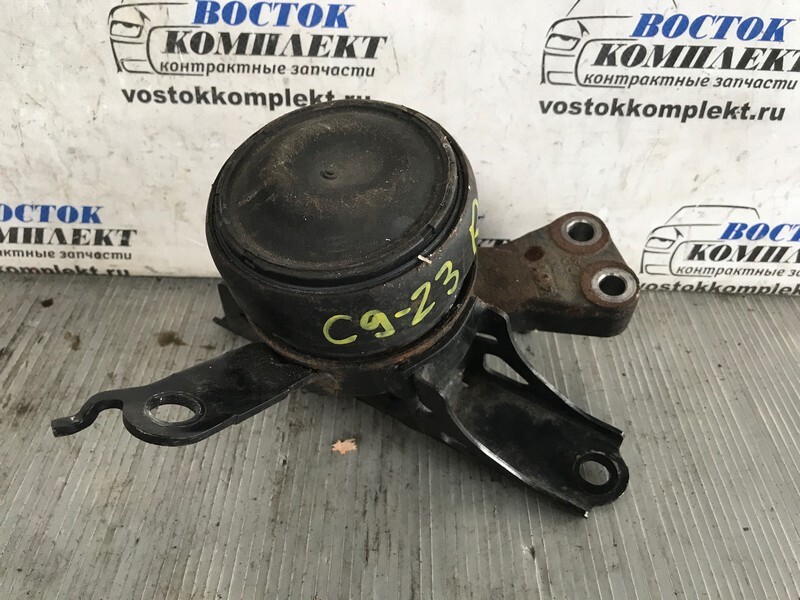 Подушка двигателя Toyota Ractis NCP100 1NZ-FE перед прав