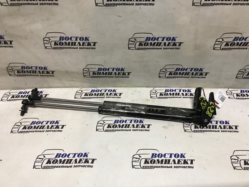 Амортизатор багажника Suzuki Swift ZC71S K12B