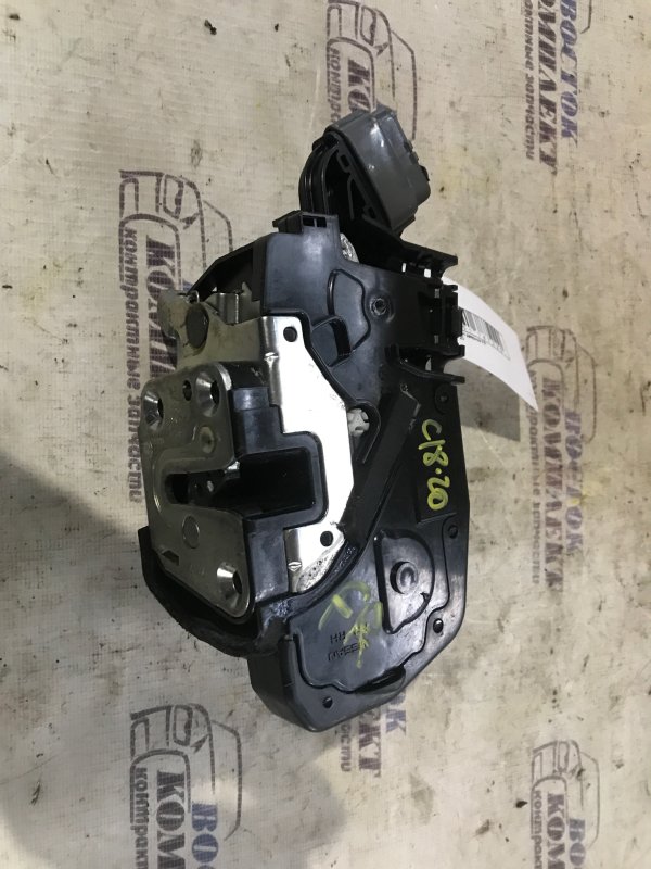 Замок дверной Nissan Cube 2007 YZ11 HR15DE перед прав