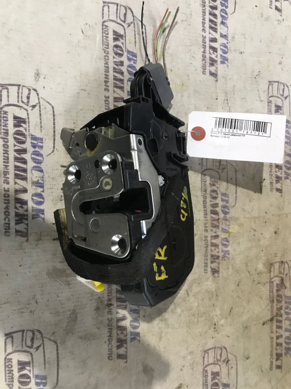 Замок дверной Nissan Cube 2009 Z12 HR15DE перед прав