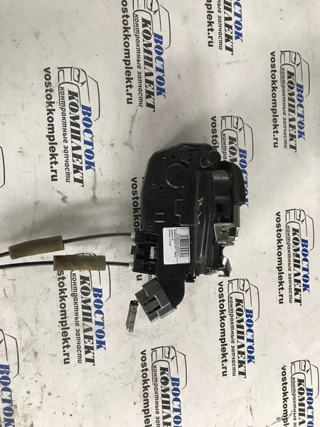 Замок дверной Nissan Latio 2012 N17 HR12DE перед прав