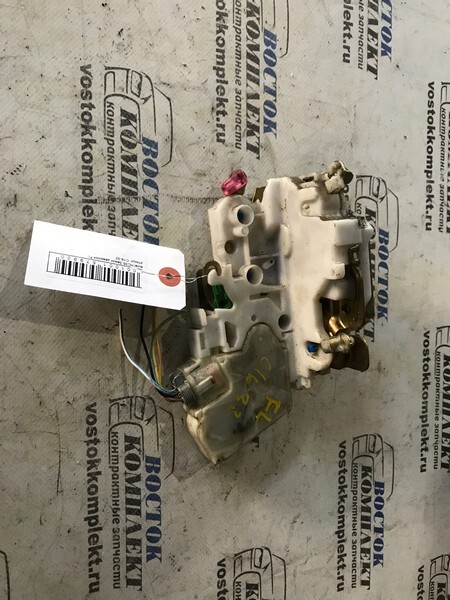 Замок дверной Nissan Laurel 2002 HC35 RB20DE перед лев