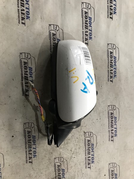 Зеркало боковое Nissan Laurel HC34 RB20DE прав