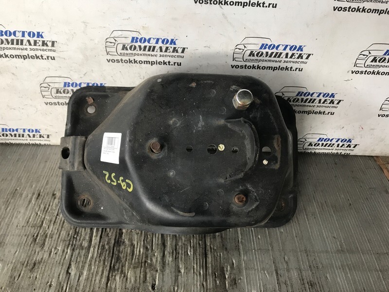 Кронштейн запасного колеса Toyota Land Cruiser Prado KZJ95 1KZ-