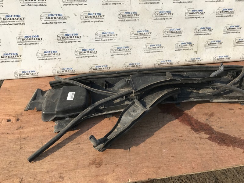 Накладка BMW 118I E87 лев