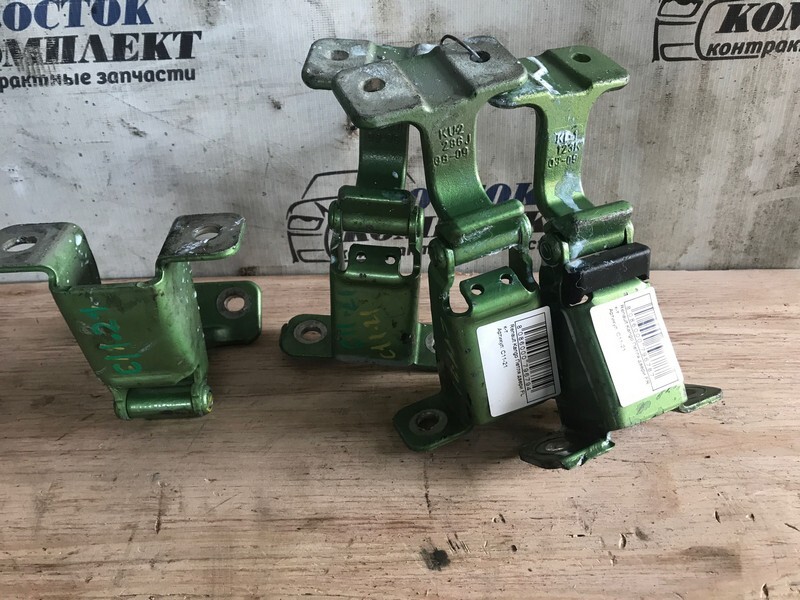 Петля двери Renault Kangoo KC K4M перед лев