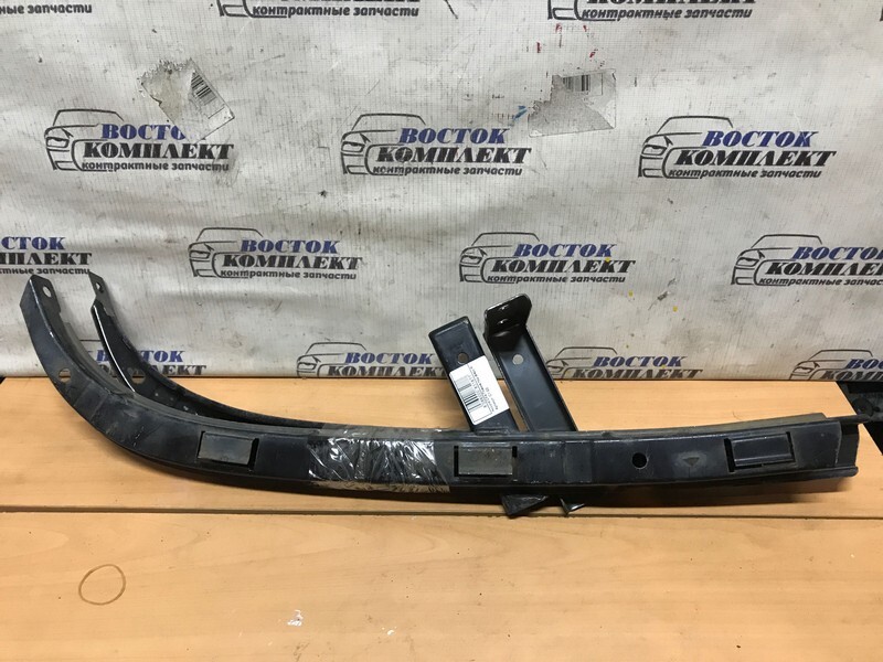 Планка под фару Honda Accord CF4 F20B прав