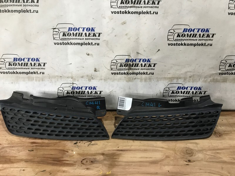 Решетка радиатора Nissan March 2002 AK12 CR12DE