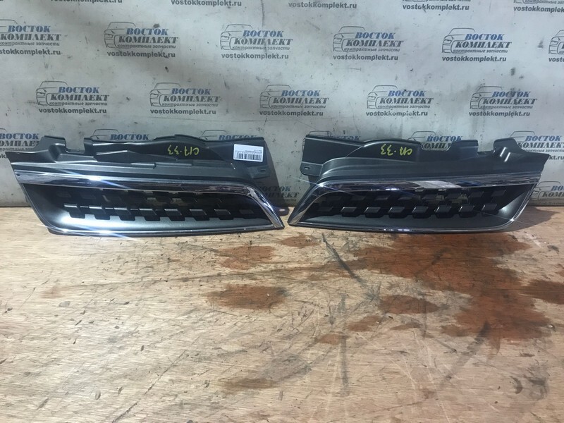 Решетка радиатора Nissan March 2007 YK12 HR15DE