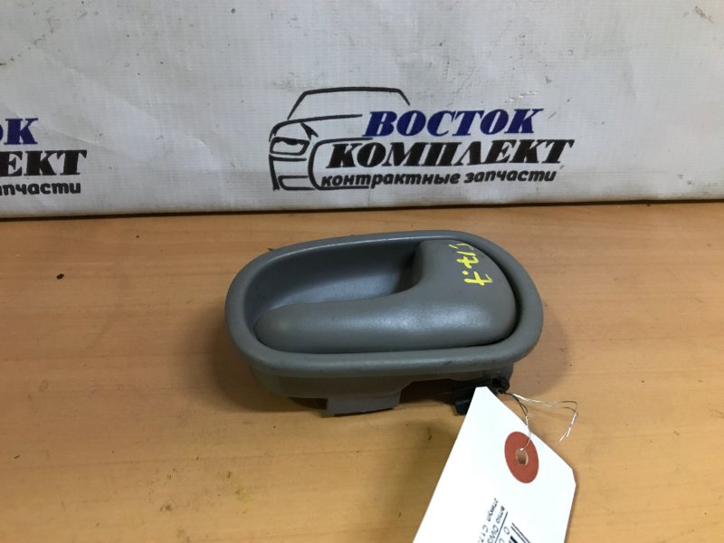 Ручка двери внутренняя Mazda Demio 2000 DW3W B3E перед прав