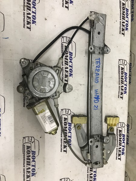 Стеклоподъемник Nissan Terrano WHYD21 TD27 зад прав