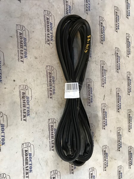 Уплотнительная резинка двери багажника Nissan Cefiro 2000 WA32 VQ20DE