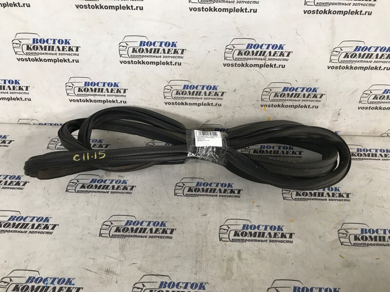 Уплотнительная резинка двери багажника Nissan Cube 2000 AZ10 CGA3DE