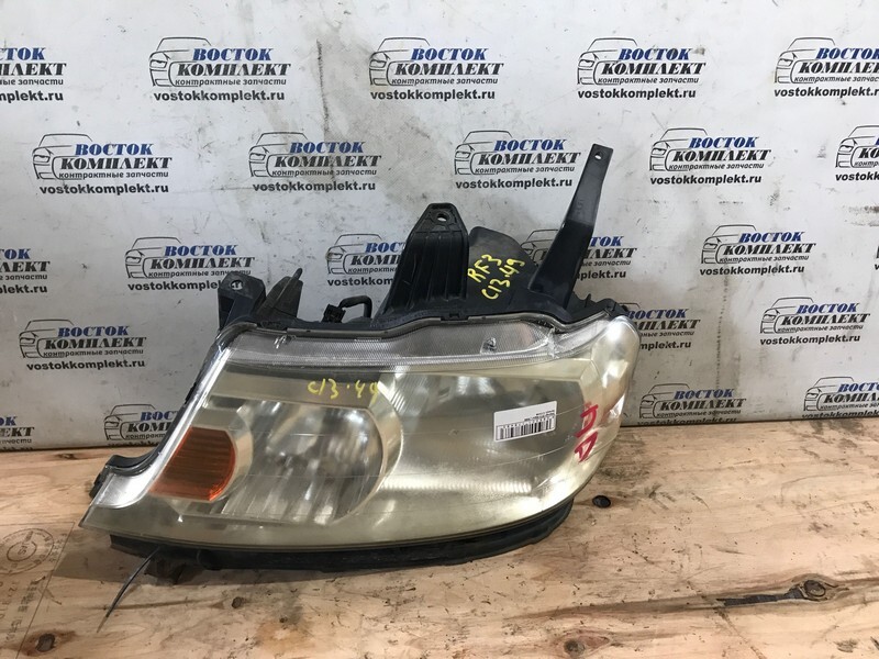 Фара Honda Stepwgn RF3 K20A лев