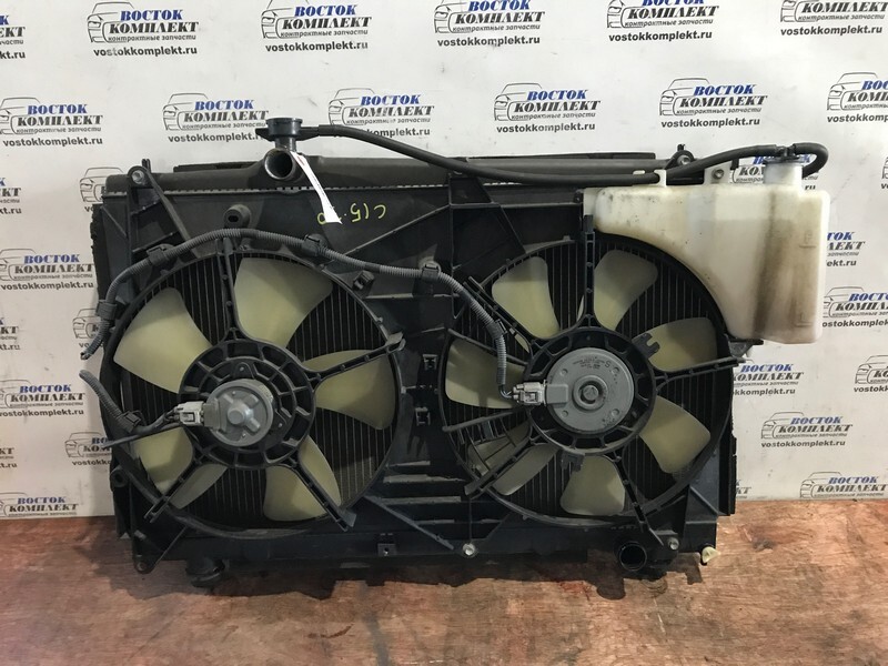 Радиатор двигателя Toyota Noah 2005 AZR65 1AZ-FSE