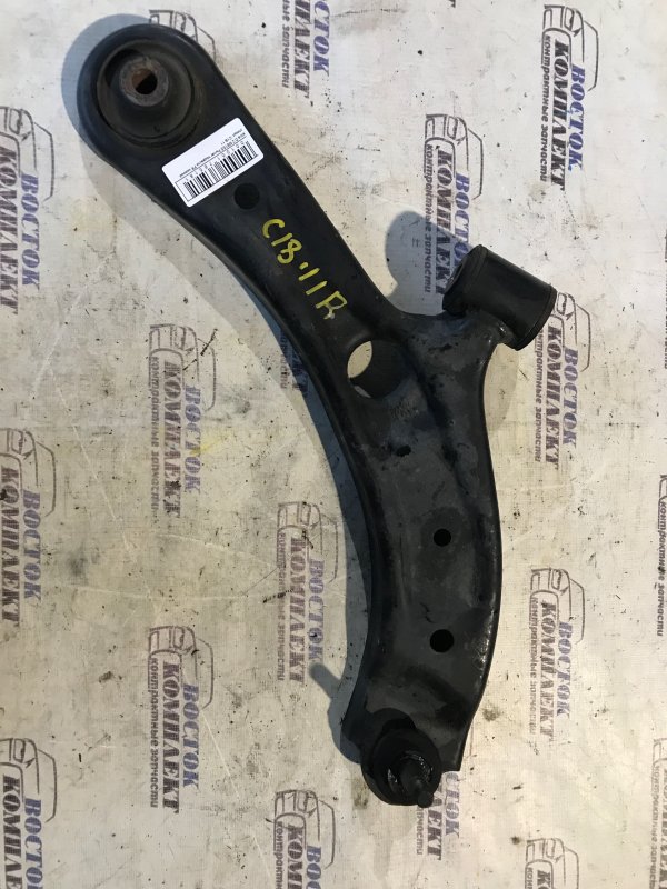 Рычаг подвески Mitsubishi Delica D:2 MB15S K12B перед прав