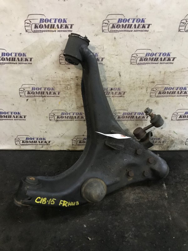 Рычаг подвески Mitsubishi Delica 1998 PD5V 4D56 перед прав