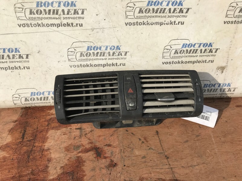 Дефлектор воздушный BMW 118I E87