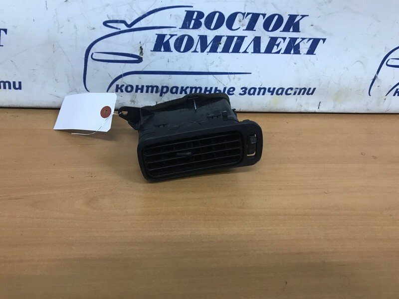 Дефлектор воздушный Toyota Corolla AE100 5A-FE лев