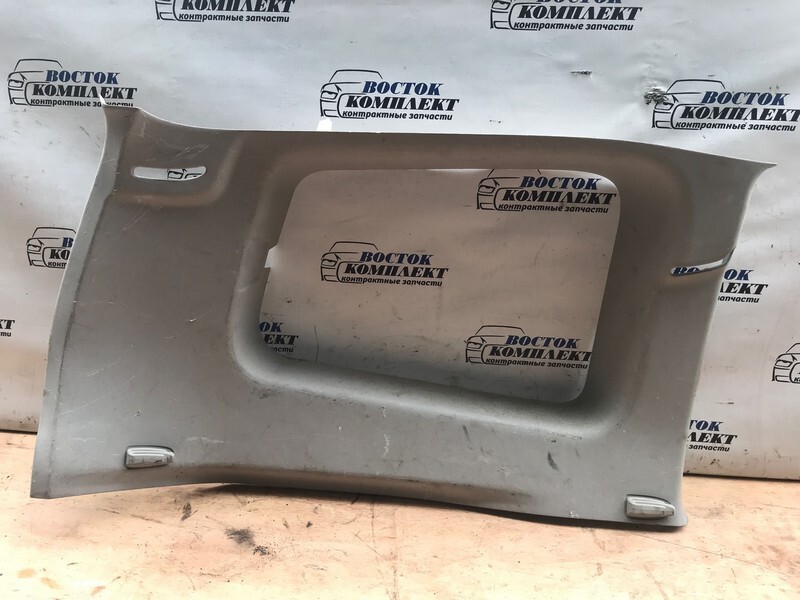 Обшивка стойки кузова Mitsubishi Pajero V93W 6G72 зад лев