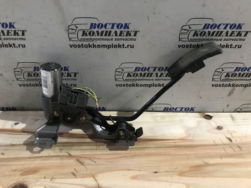 Педаль газа Mitsubishi Dingo 2001 CQ2A 4G15