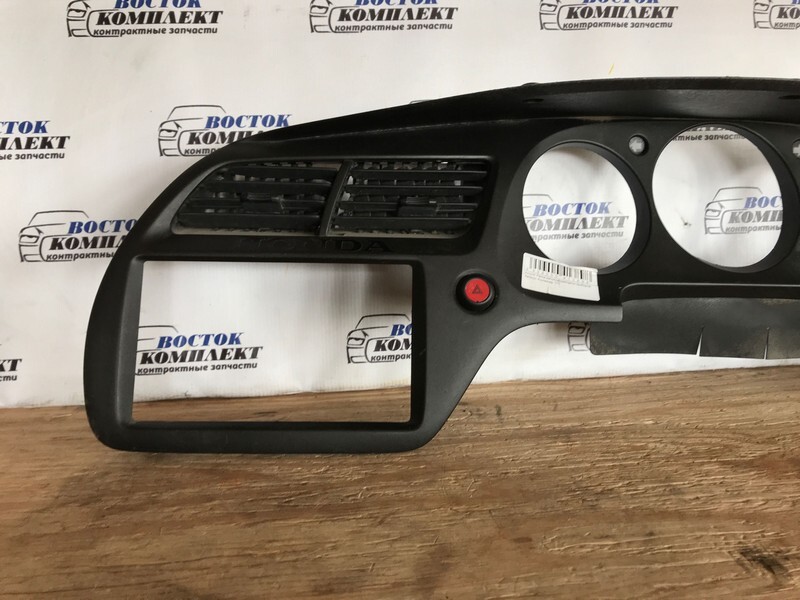 Рамка магнитофона Honda Accord CF4 F20B