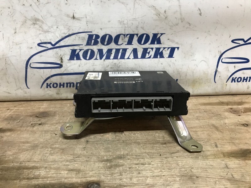 Блок управления форсунками Daihatsu Hijet S331V KF