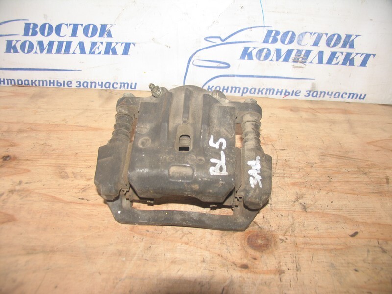 Суппорт Subaru Legacy BP5 EJ203 перед лев