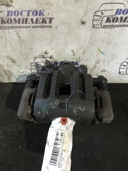 Суппорт Subaru Sambar TW2 EN07 перед лев