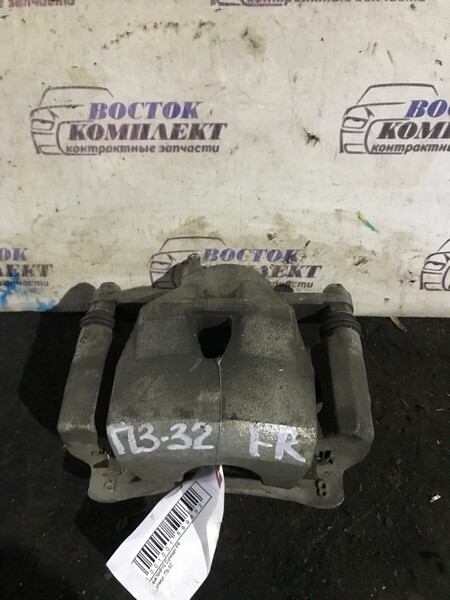 Суппорт Toyota Aqua NHP10 1NZ-FXE перед прав