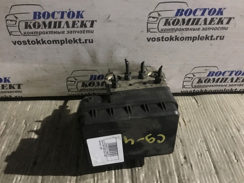 Блок ABS Toyota Ipsum ACM26W 2AZ-FE
