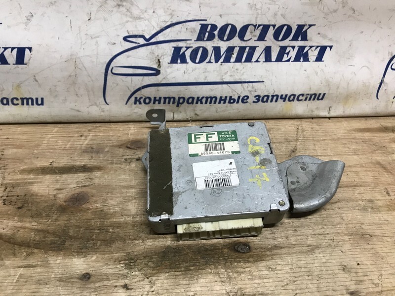 Блок ABS Toyota Nadia SXN10 3S-