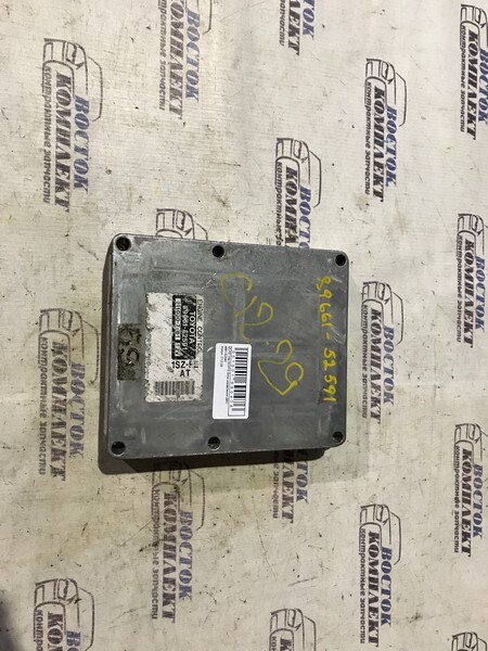 Блок управления ДВС Toyota Vitz 2000 SCP10 1SZ-FE