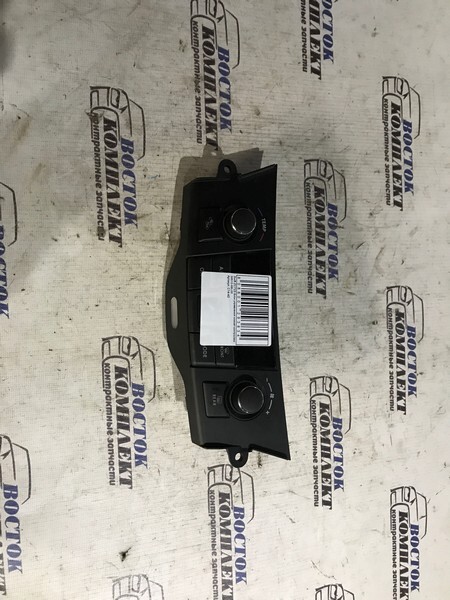 Блок управления климат-контролем Suzuki Swift ZD72S K12B