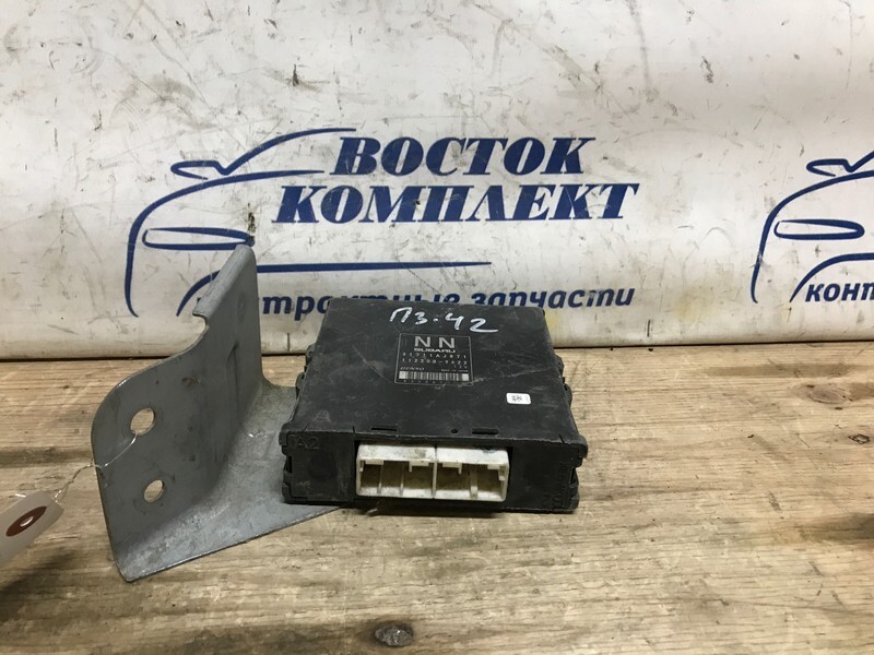 Блок управления КПП Subaru Forester SG5 EJ20