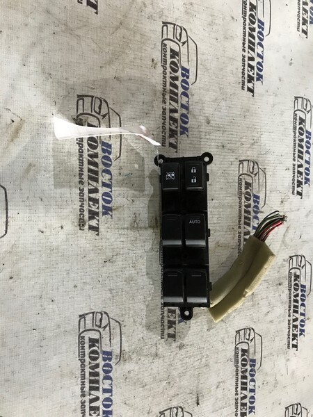 Блок управления стеклоподъемниками Suzuki Swift ZD72S K12B