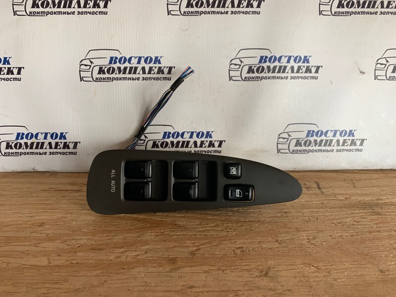 Блок управления стеклоподъемниками Toyota Alphard MNH10W 1MZ-FE