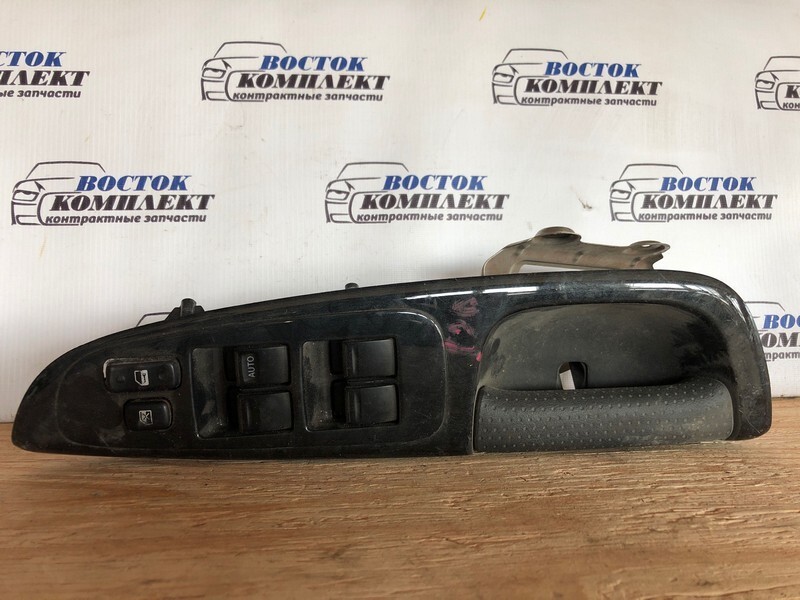 Блок управления стеклоподъемниками Toyota Estima 2002 ACR40W 2AZ-FE