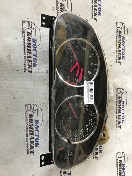 Комбинация приборов Mazda Atenza 2003 GGES LF-DE