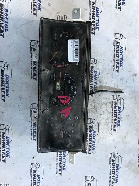 Комбинация приборов Nissan Caravan  TD27