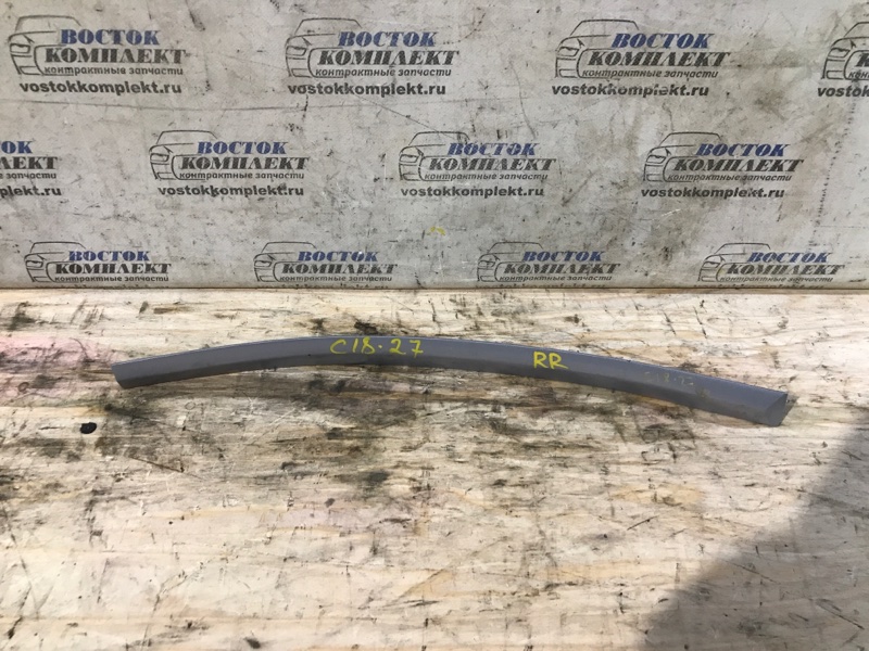 Молдинг на дверь Subaru R2 2003 RC1 EN07 зад прав